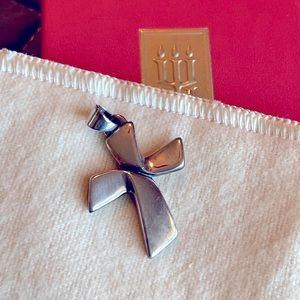 James Avery Retired Cross Pendant